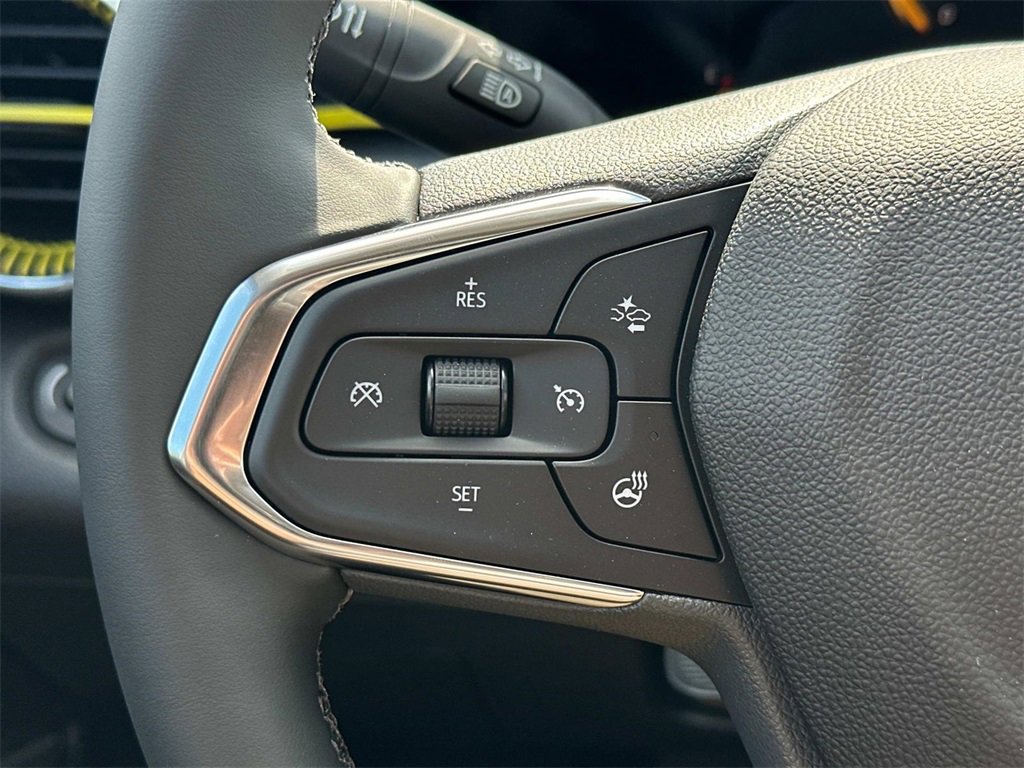 2025 Chevrolet Trax LT photo 18