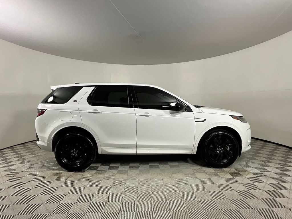 2025 Land Rover Discovery Sport S photo 3