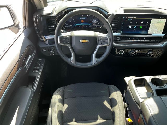 2024 Chevrolet Silverado 1500 LT photo 6