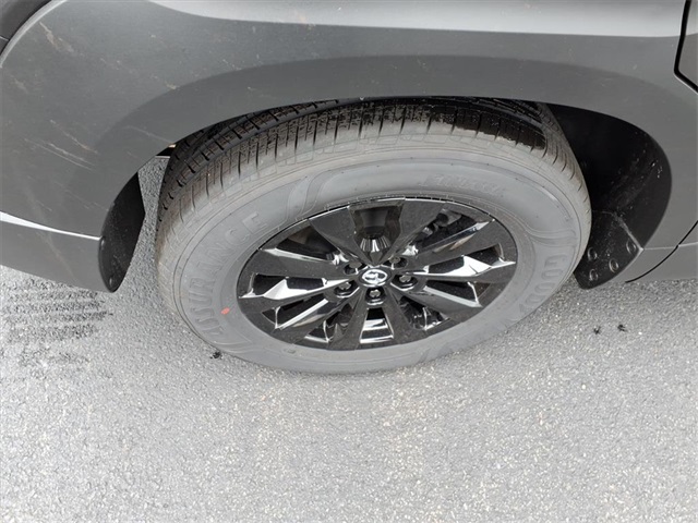 2025 Mazda CX-50 Preferred photo 2