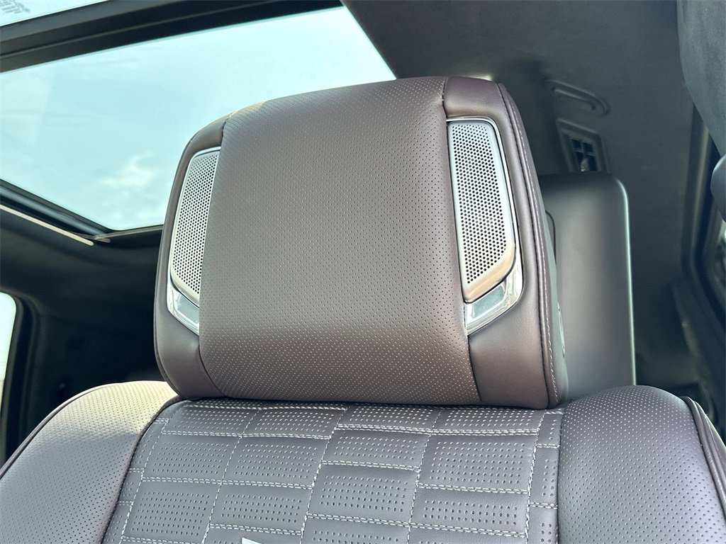 2024 Cadillac Escalade V-Series photo 24