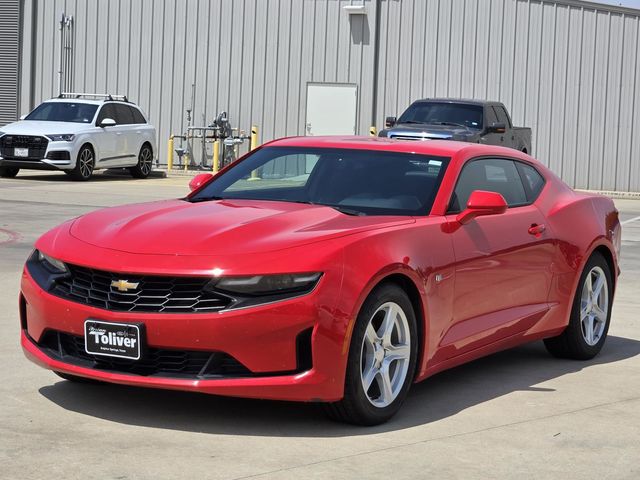 2023 Chevrolet Camaro 1LT photo 4