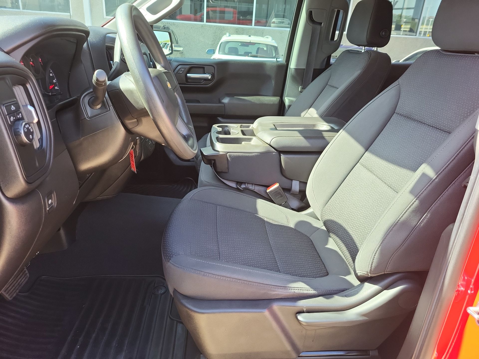 2022 Chevrolet Silverado 1500 Custom photo 17