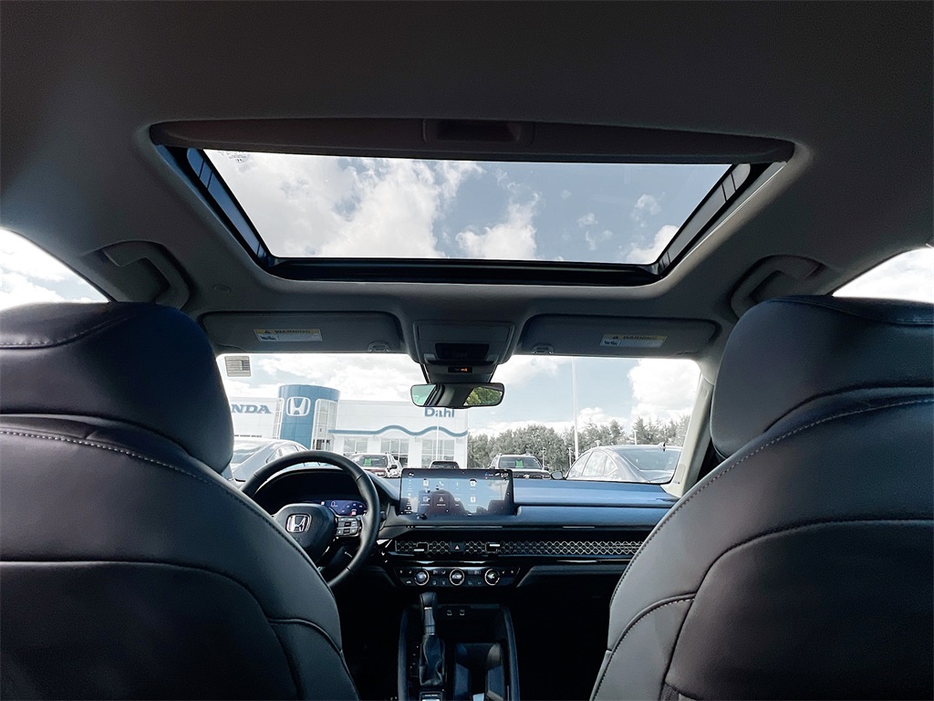 2025 Honda Accord Hybrid Touring photo 6