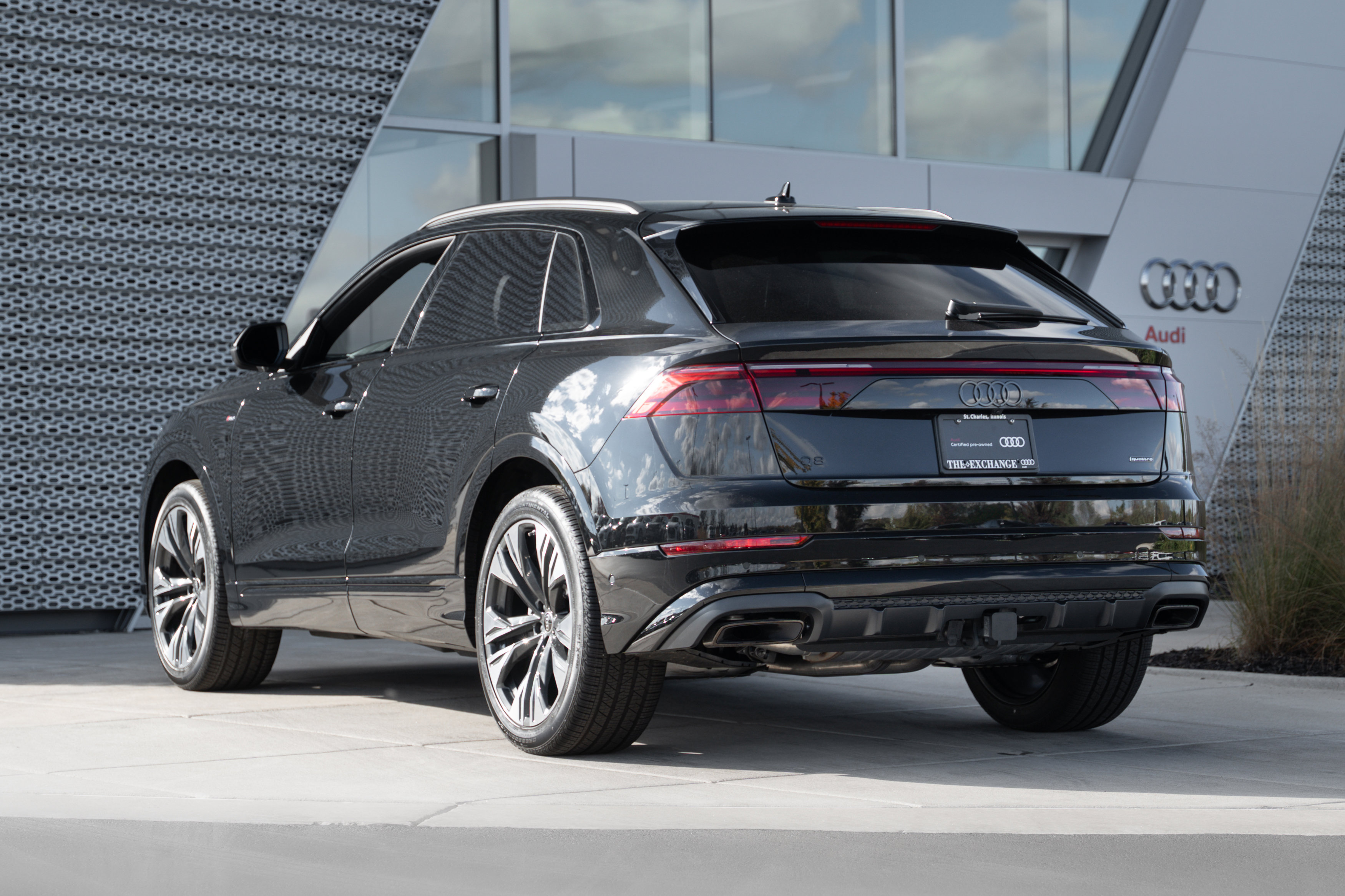 2025 Audi Q8 line Prestige photo 2