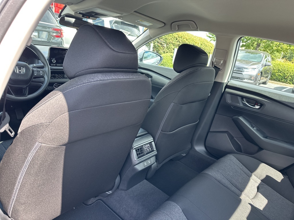 2025 Honda Accord LX photo 12