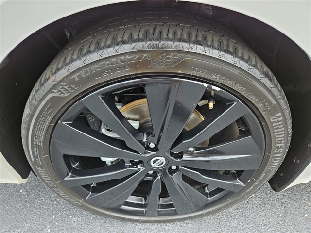 2022 Nissan Altima 2.5 SR photo 17