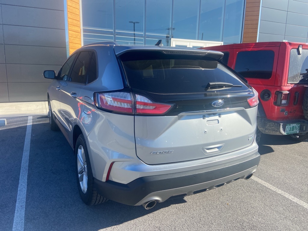 2020 Ford Edge SEL photo 4