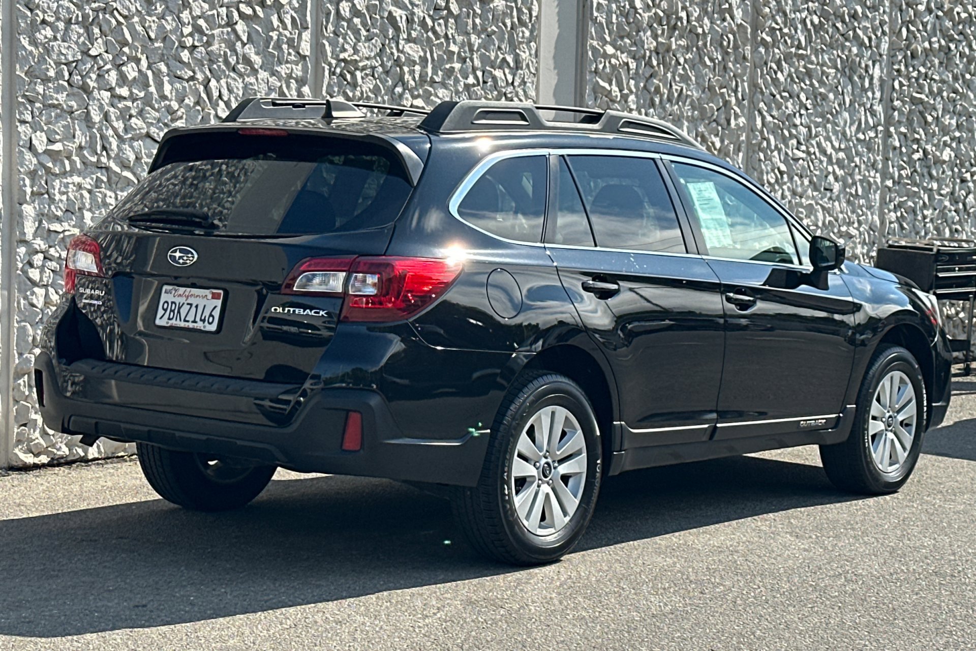 Used 2019 Subaru Outback Premium with VIN 4S4BSAFC2K3332660 for sale in Larkspur, CA