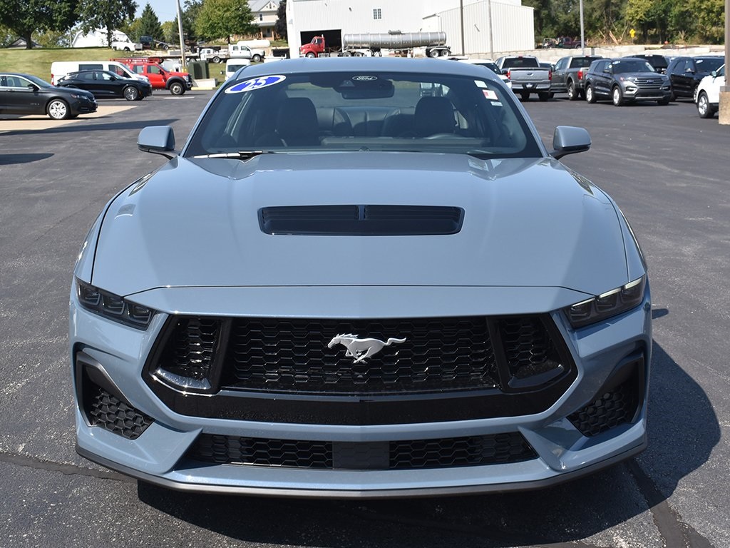 2025 Ford Mustang GT Premium photo 21