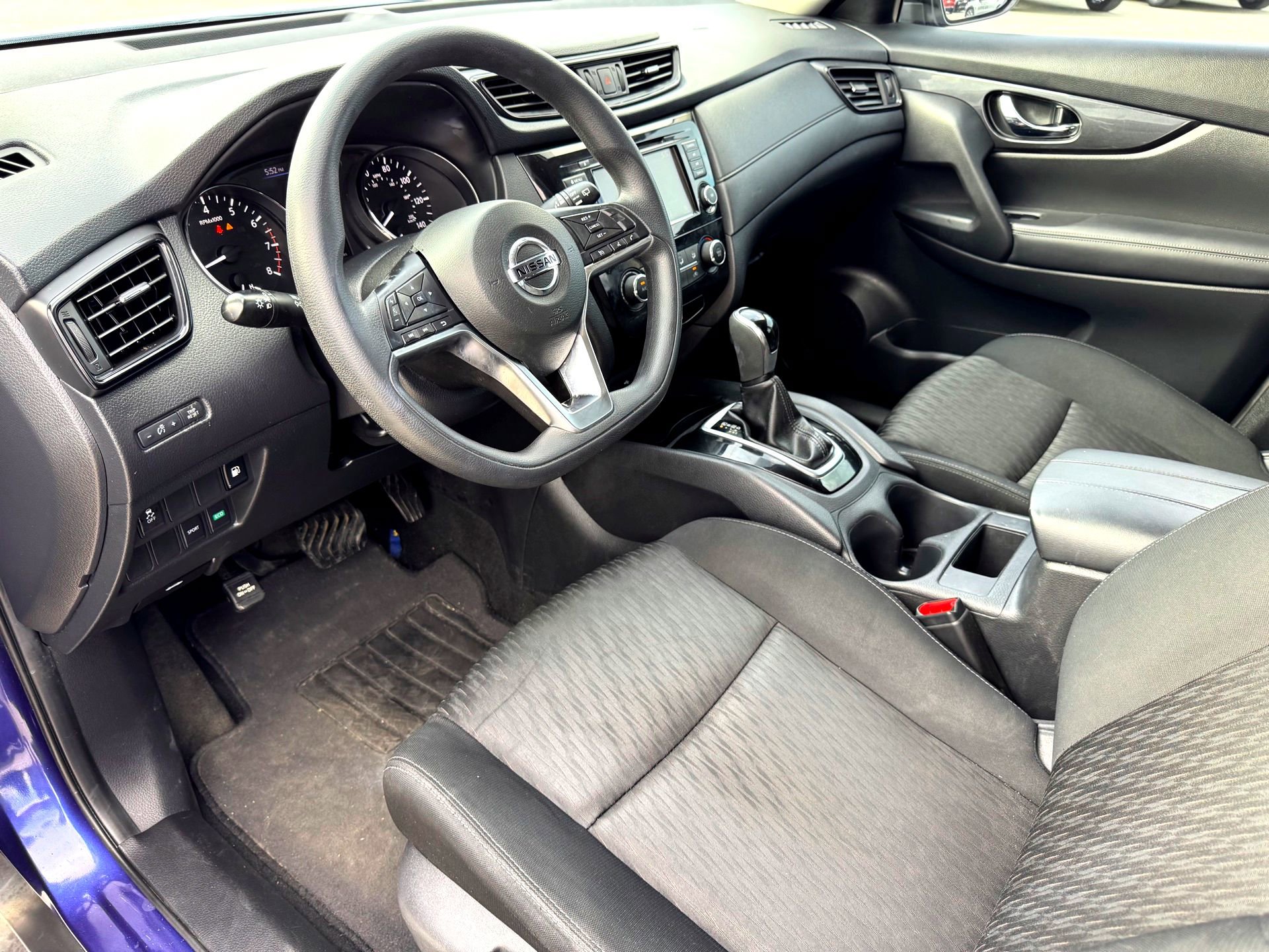 2018 Nissan Rogue S photo 6