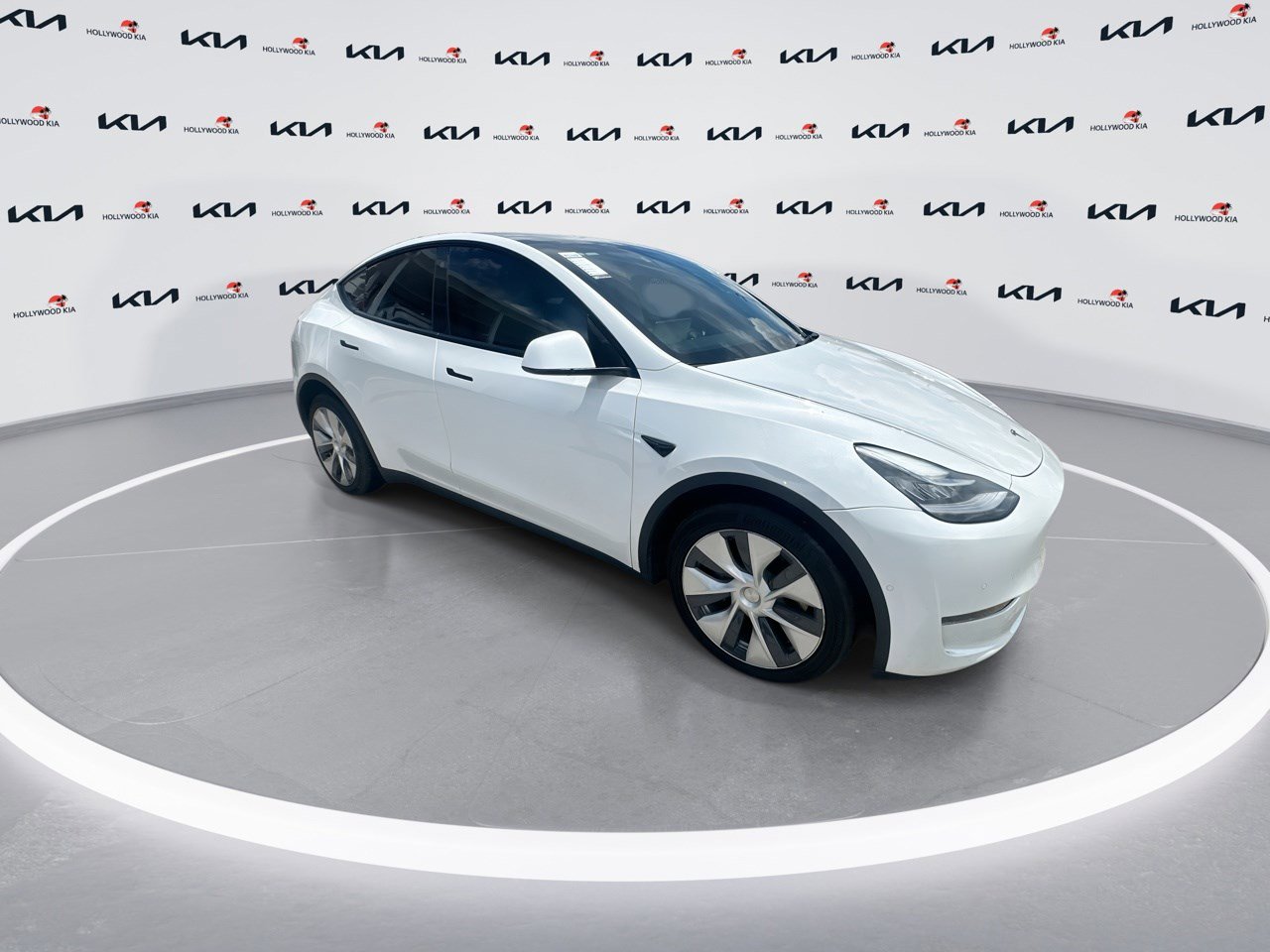 Used 2021 Tesla Model Y Long Range with VIN 5YJYGDEE2MF285849 for sale in Hollywood, FL
