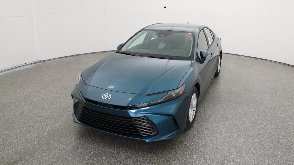 2026 Toyota Camry LE photo 5