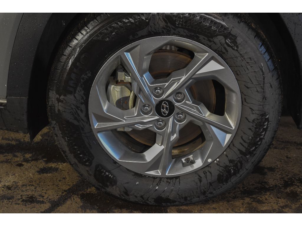 2024 Hyundai Tucson SE photo 2
