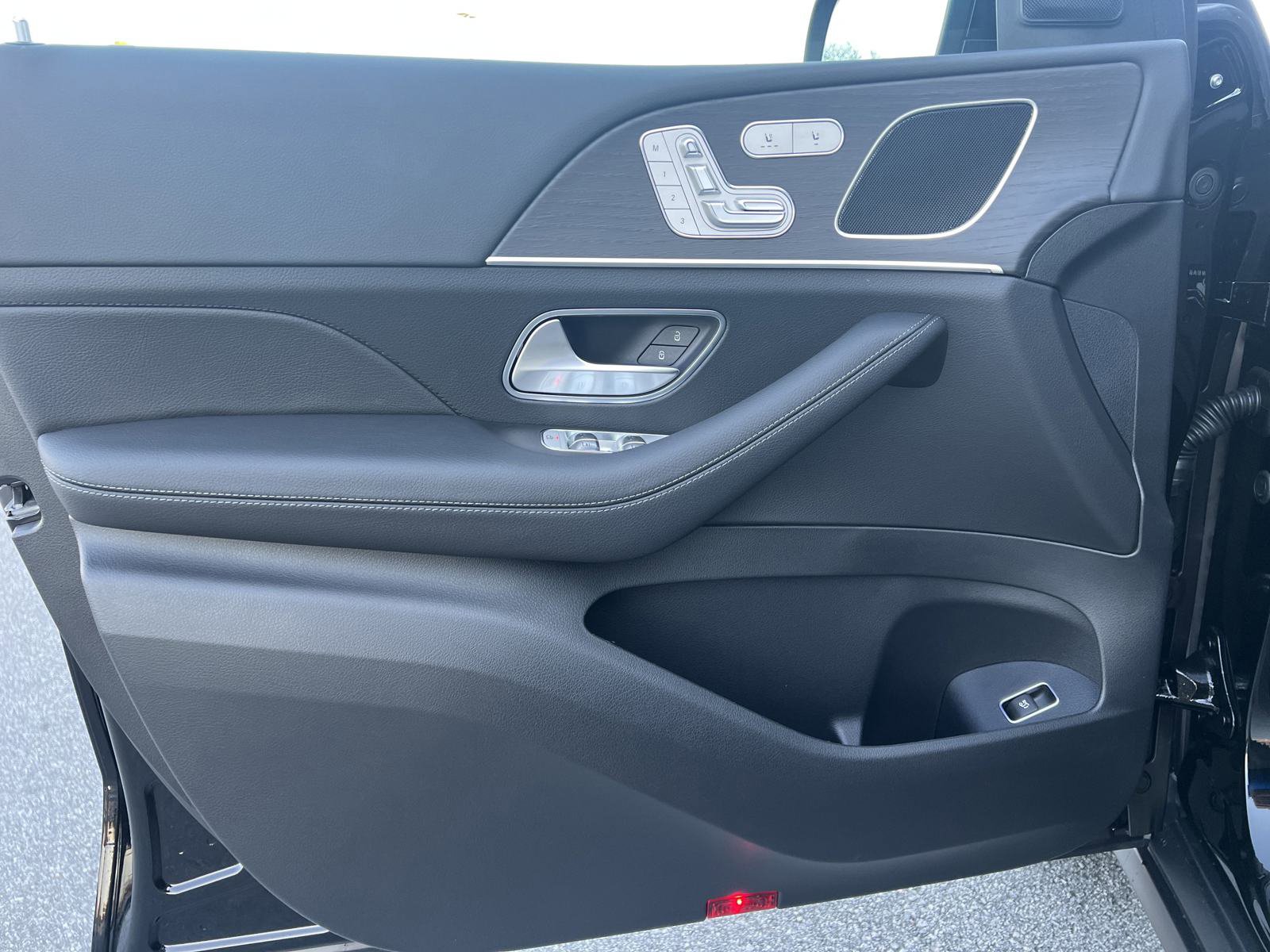 2025 Mercedes Benz GLE 350 4MATIC photo 15