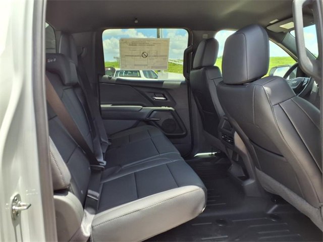 2025 Chevrolet Silverado EV Work Truck photo 4