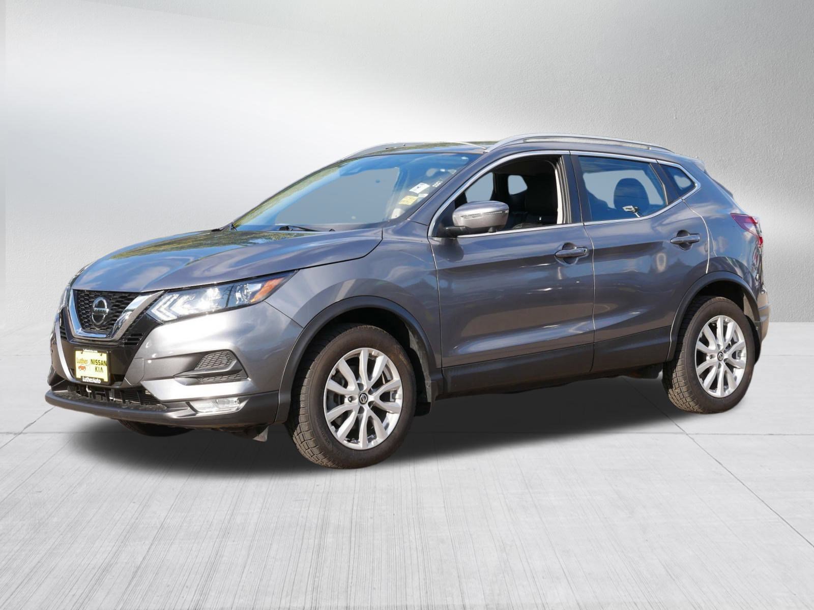 2020 Nissan Rogue Sport SV photo 3