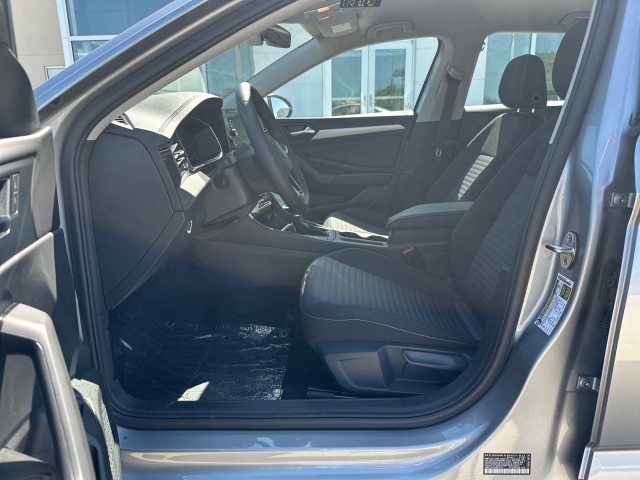 2025 Volkswagen Jetta S photo 11