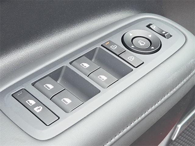 2025 Hyundai Santa Fe Limited photo 13