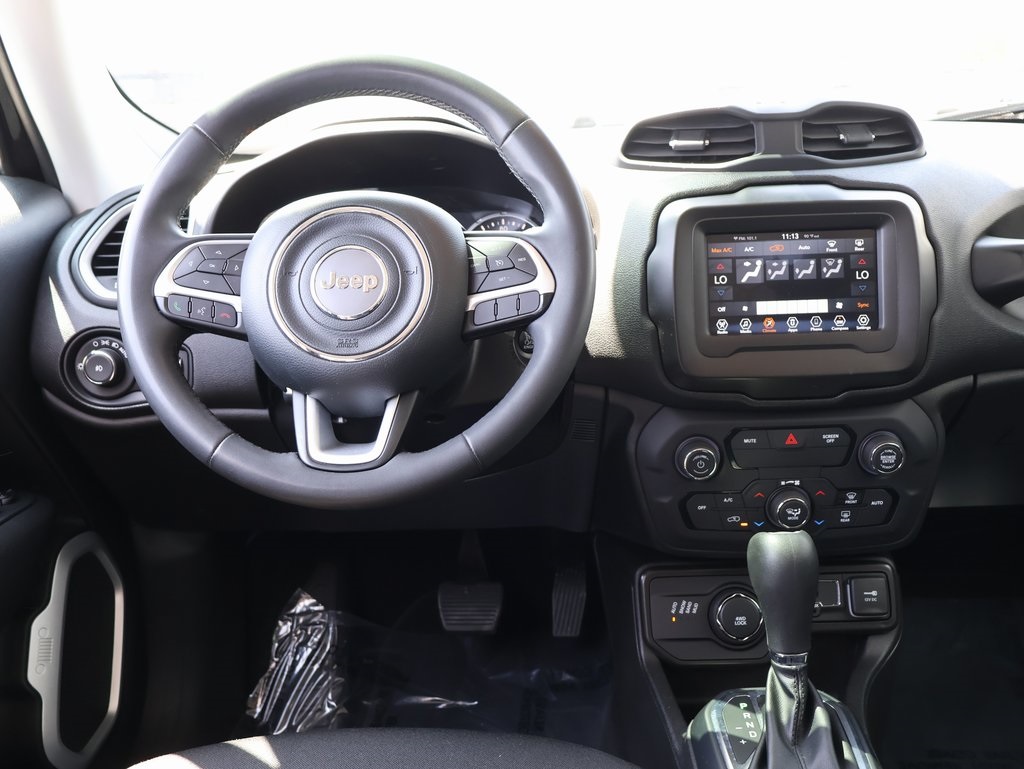 2020 Jeep Renegade Latitude photo 17
