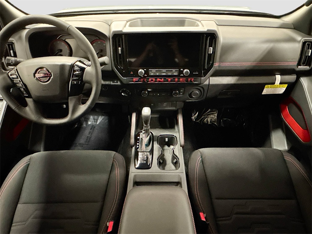 2025 Nissan Frontier PRO-4X photo 11