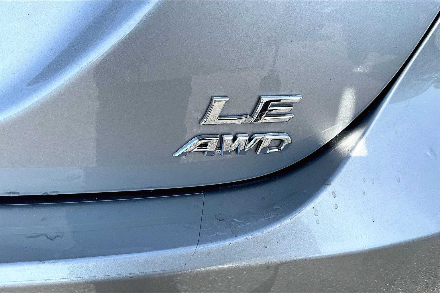 2023 Toyota Camry LE photo 9