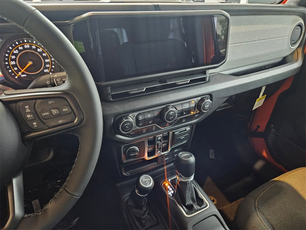 2025 Jeep Gladiator Sport S photo 18