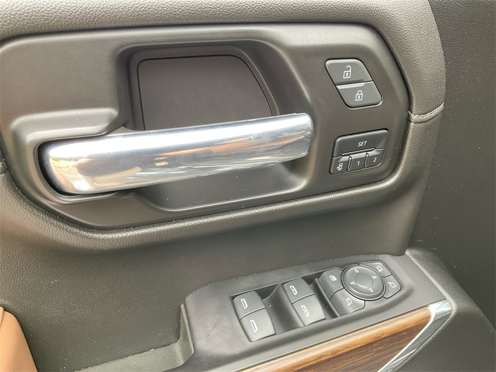 2022 Chevrolet Silverado 1500 High Country photo 29