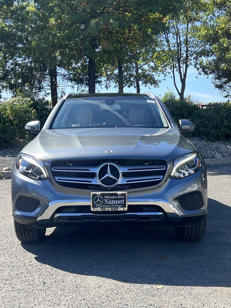 2019 Mercedes Benz GLC 300 4MATIC photo 2