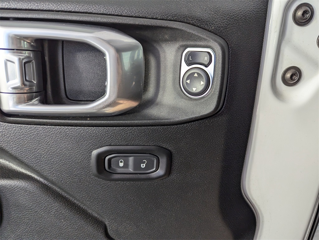 2021 Jeep Wrangler Unlimited Rubicon photo 16
