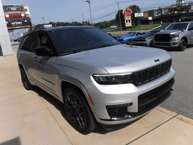 2023 Jeep Grand Cherokee Summit Reserve High Altitude photo 4