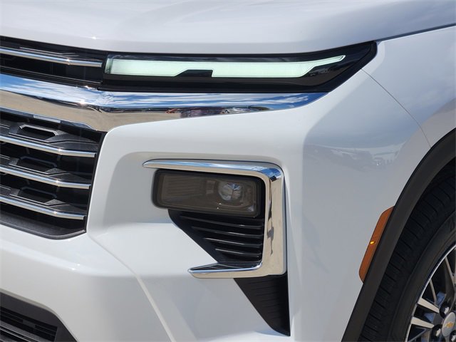 2026 Chevrolet Traverse photo 2