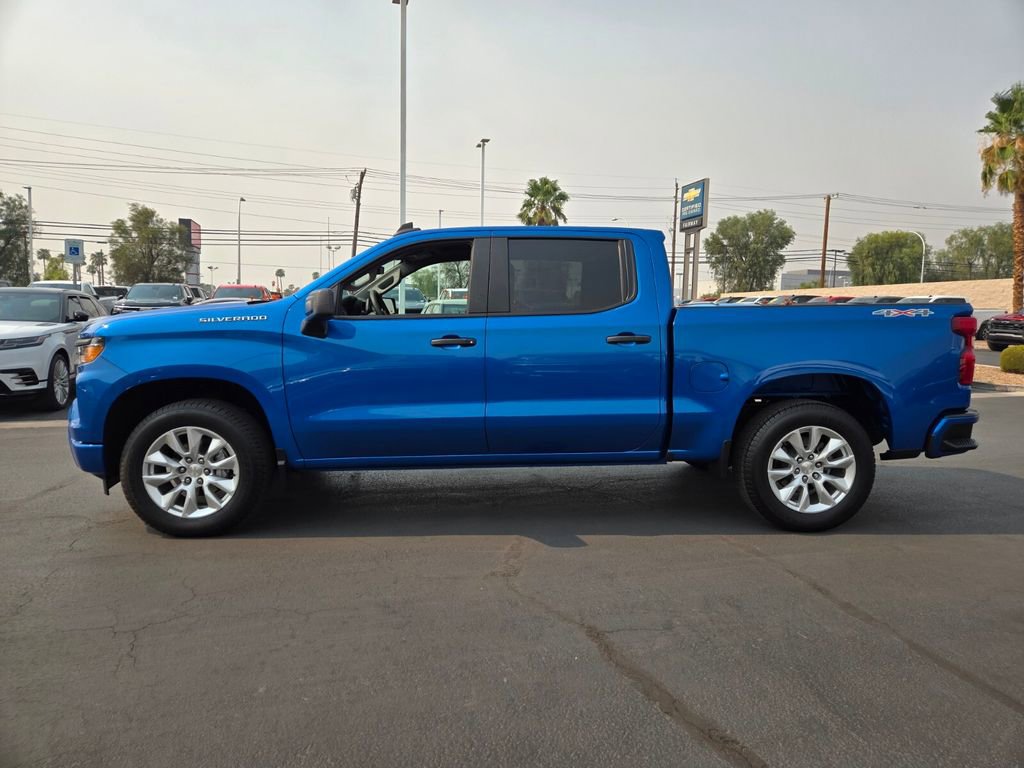 2024 Chevrolet Silverado 1500 Custom photo 3