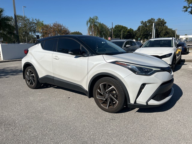 2022 Toyota C-HR Limited's photo