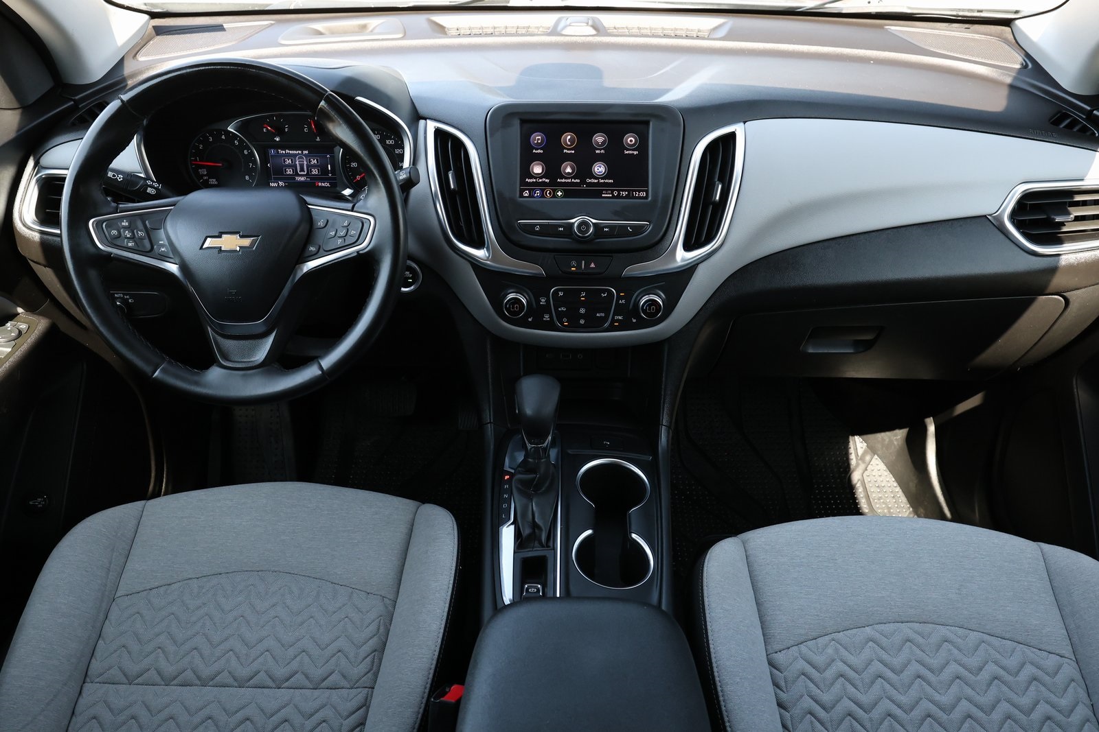 2024 Chevrolet Equinox LT photo 2