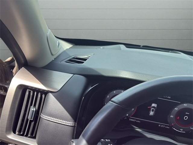 2023 Nissan Pathfinder Platinum photo 29