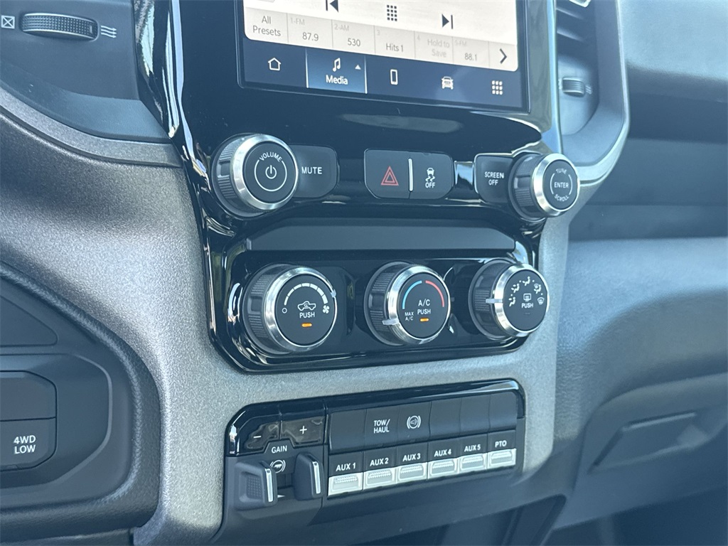 2025 Ram 4500 Tradesman photo 17