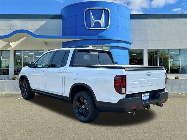 2025 Honda Ridgeline Black Edition photo 4