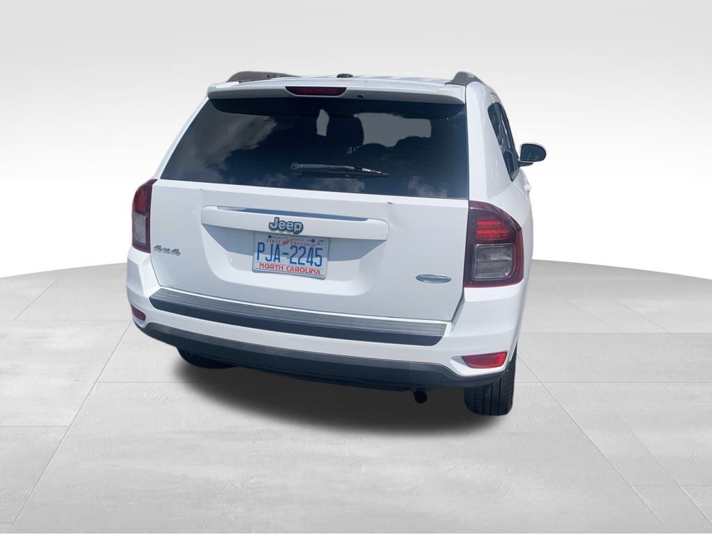 2014 Jeep Compass Latitude photo 8