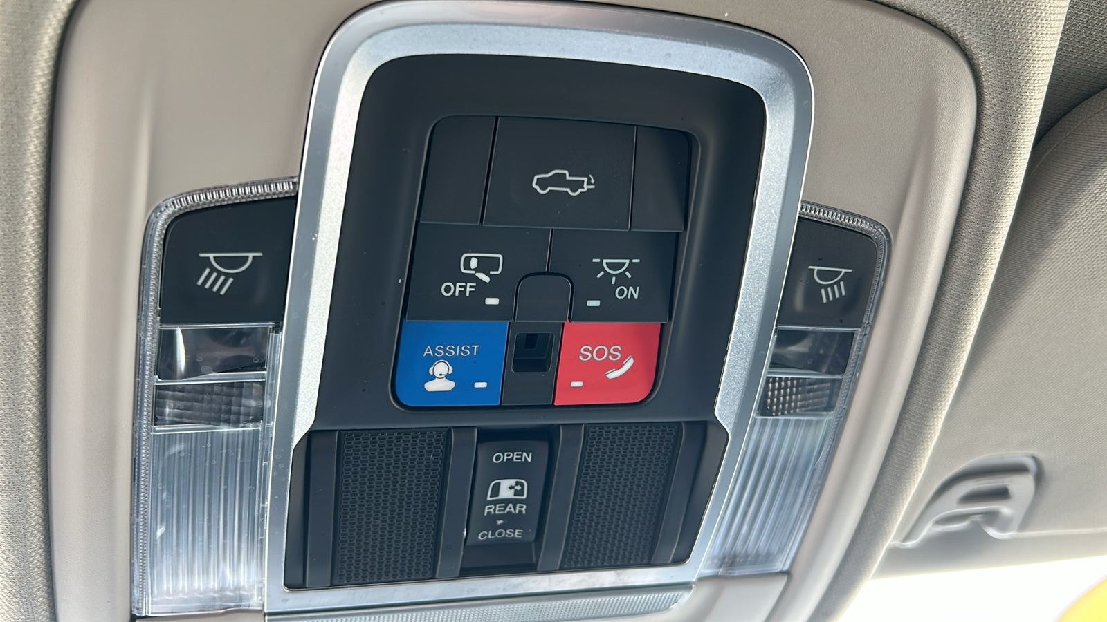 2022 Ram 1500 Laramie photo 26
