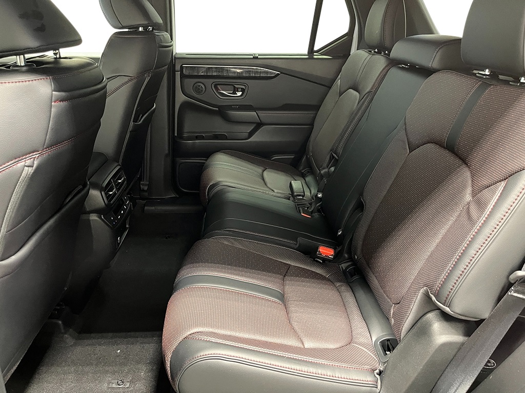 2025 Honda Pilot Black Edition photo 22