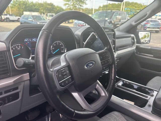 2022 Ford F-150 XLT photo 13