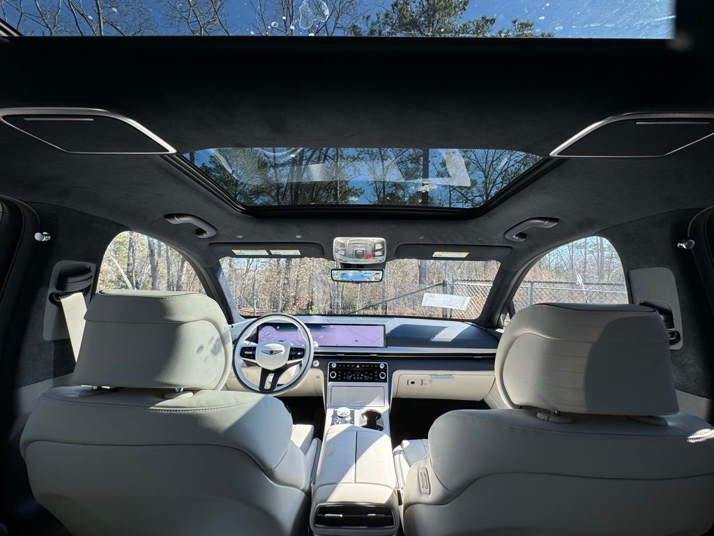 2025 Genesis GV80 3.5T Prestige photo 2