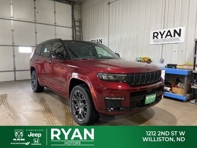 2025 Jeep Grand Cherokee L Summit's photo