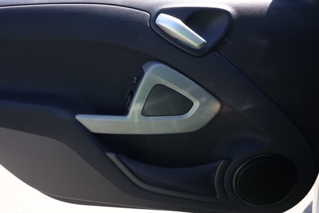 2015 Smart Fortwo Electric Drive photo 17
