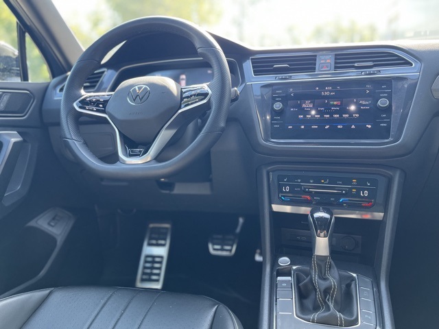 2024 Volkswagen Tiguan SE R-Line Black photo 5