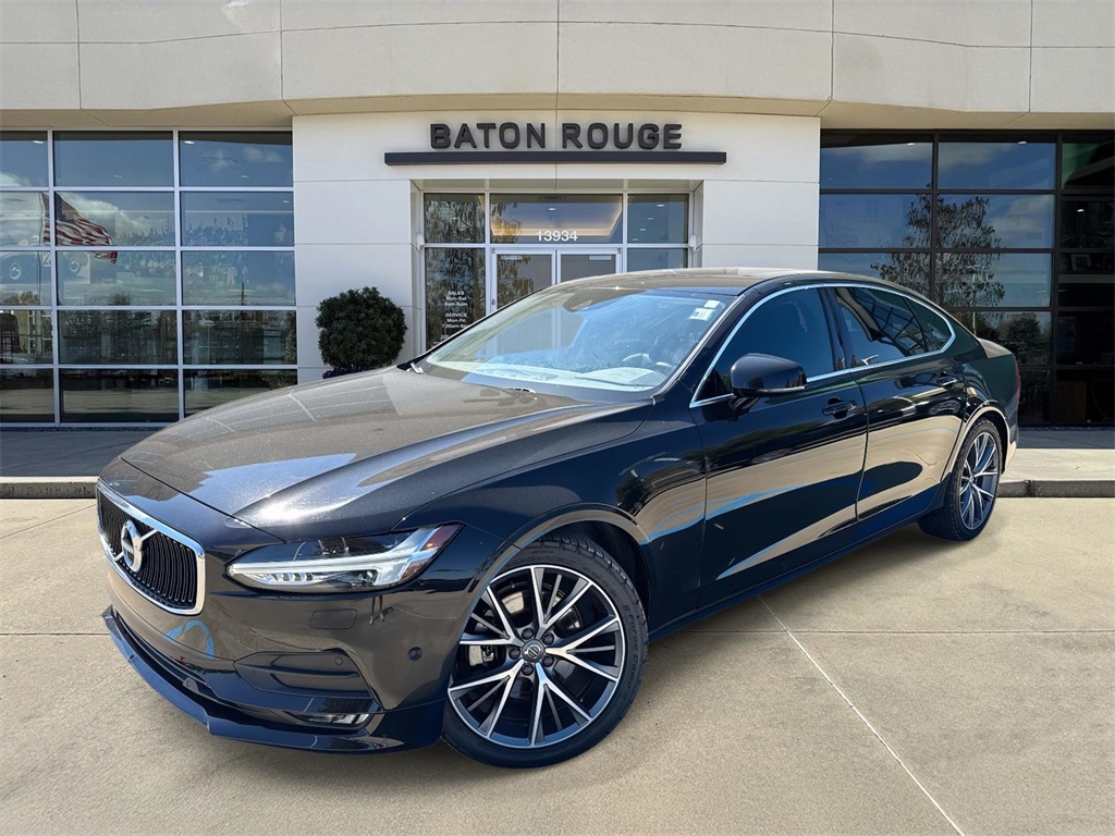 2018 Volvo S90 Momentum