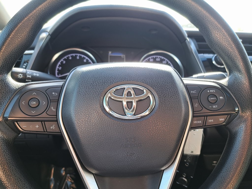 2018 Toyota Camry LE photo 13