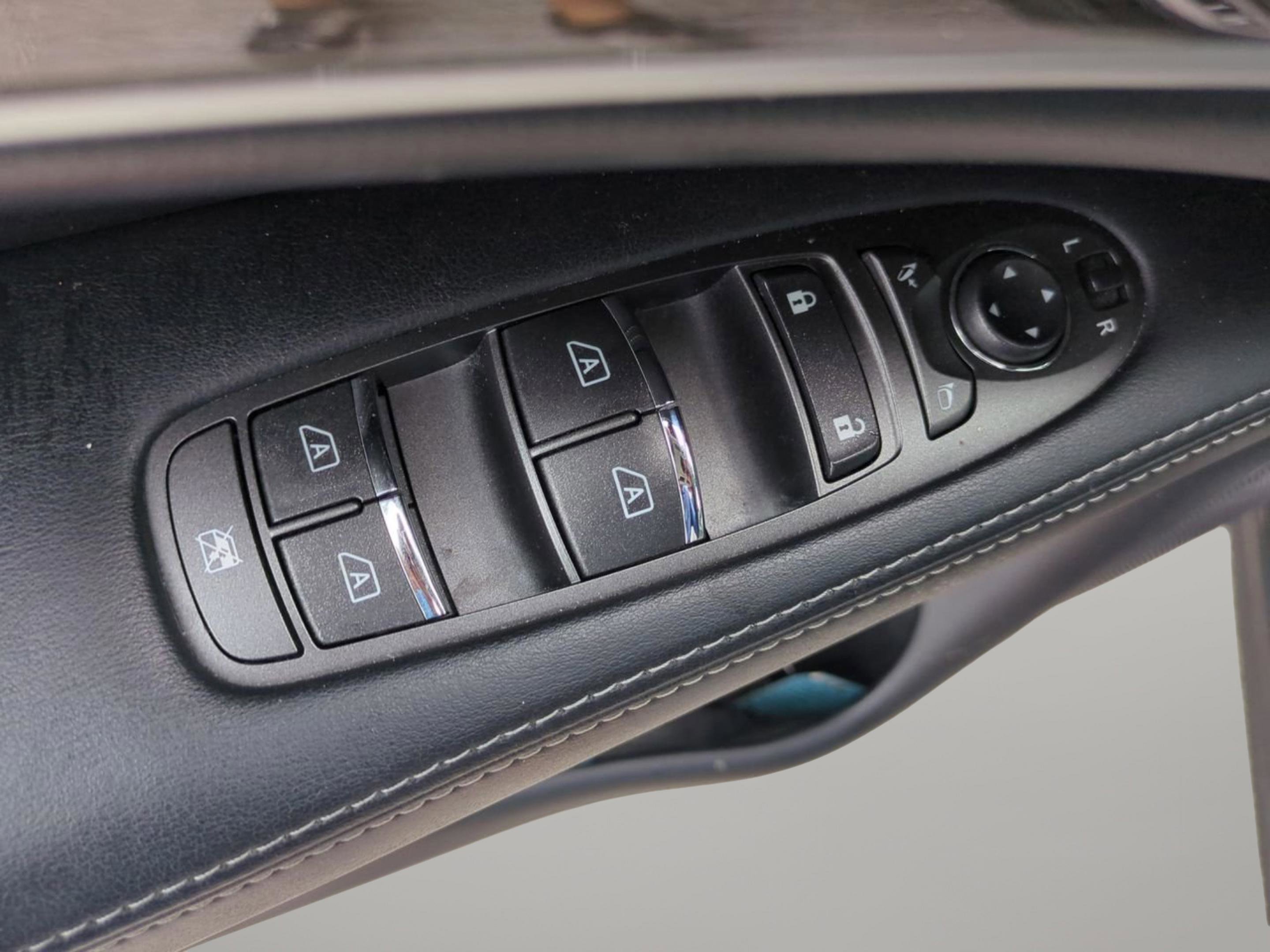 2020 Infiniti QX60 Luxe photo 21