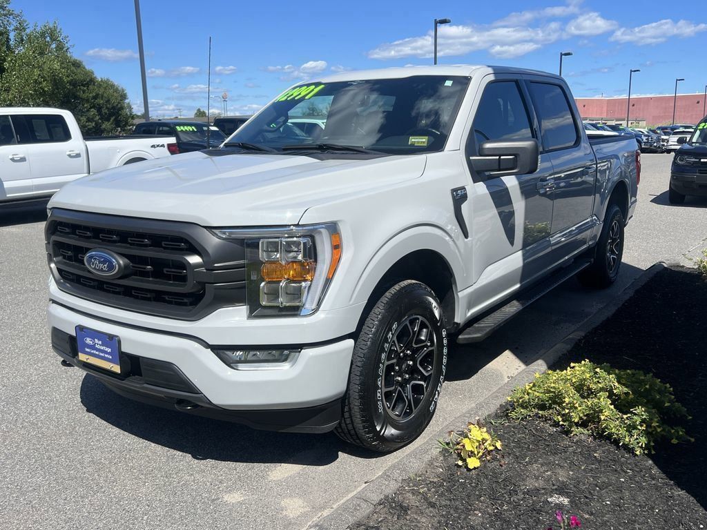 2023 Ford F-150 XLT photo 3